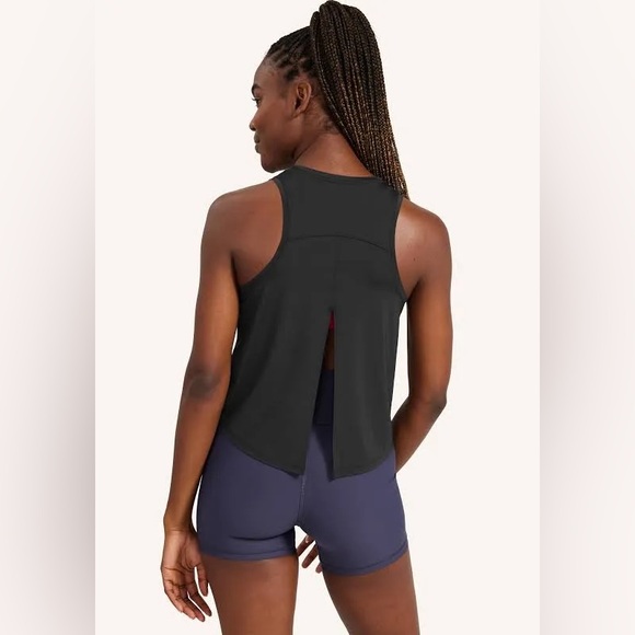 Peloton Distance Lite Split Back Muscle Tank - Picture 4 of 9